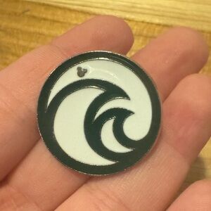 2016 Disney Pin Hidden Mickey Series EPCOT Center Logos The Living Seas